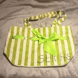 🍀 St. Kitts Woven Green & White Bag